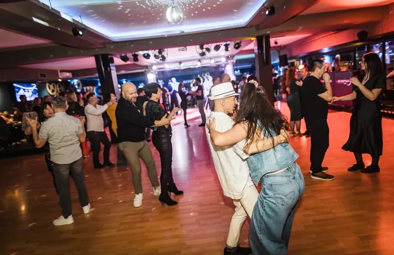 Salsa & Sensual Metropolis Weekend Party 01.03.2025