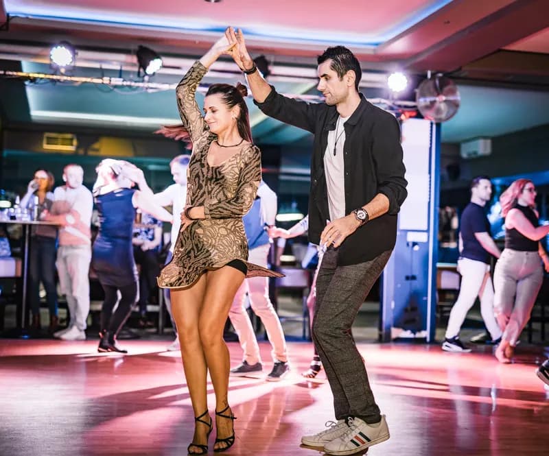 Salsa & Sensual Metropolis Weekend Party 01.03.2025