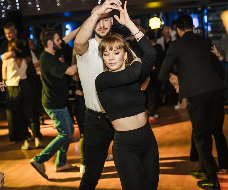 Salsa & Sensual Metropolis Weekend Party 11.01.2025